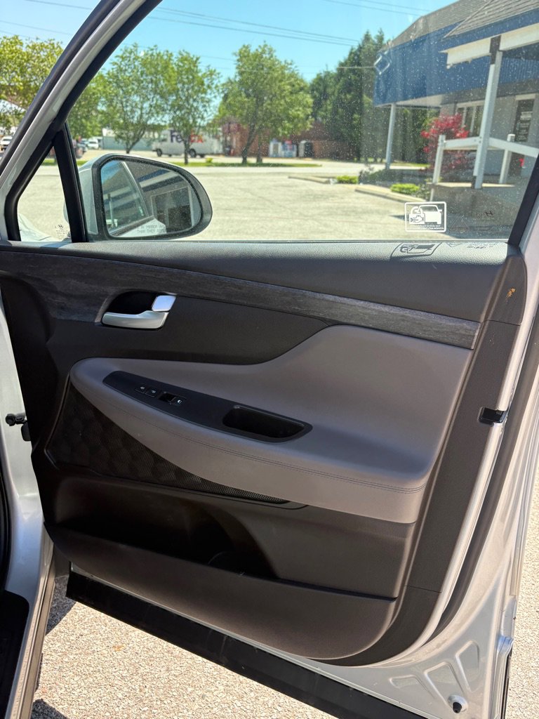 Used 2019 Hyundai Santa Fe SE AWD/4WD image 15