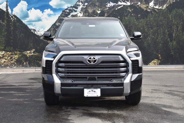 New 2025 Toyota Tundra Limited image 2