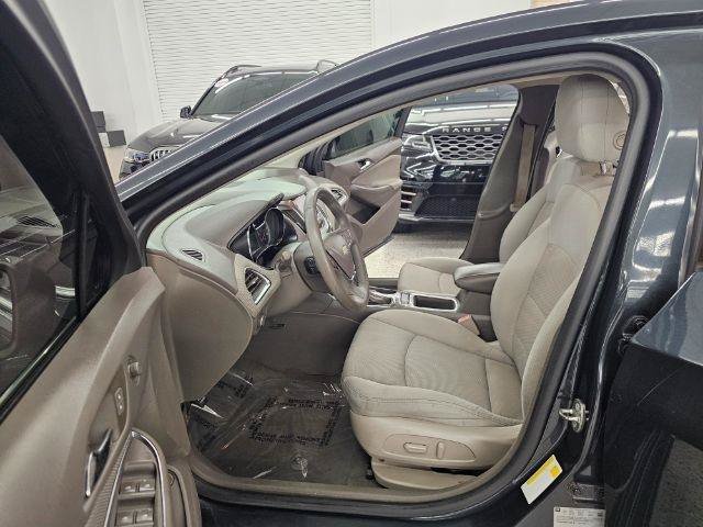 Used 2018 Chevrolet Cruze LT w/ Convenience Package FWD image 28