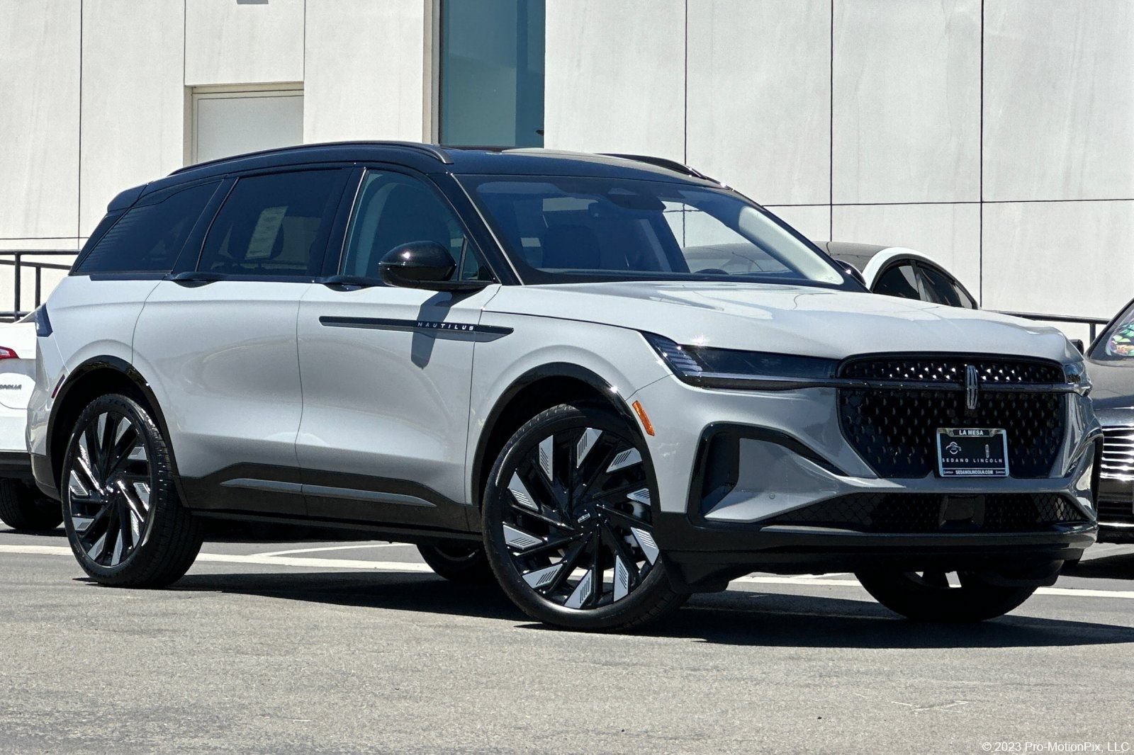 New 2026 Lincoln Nautilus Reserve AWD/4WD image 1