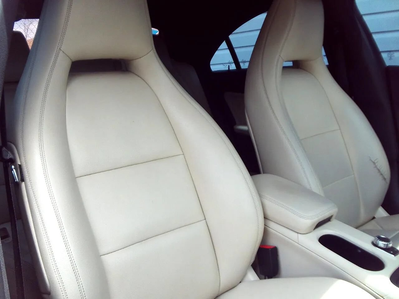 Used 2015 Mercedes-Benz CLA 250 4MATIC w/ Premium 1 Package image 31
