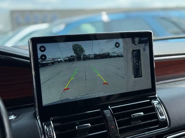 Used 2023 Lincoln Navigator L Reserve AWD/4WD image 4