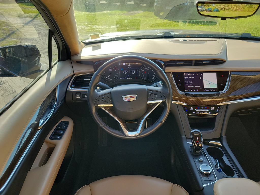 Used 2020 Cadillac XT6 Sport w/ Platinum Package AWD/4WD image 14