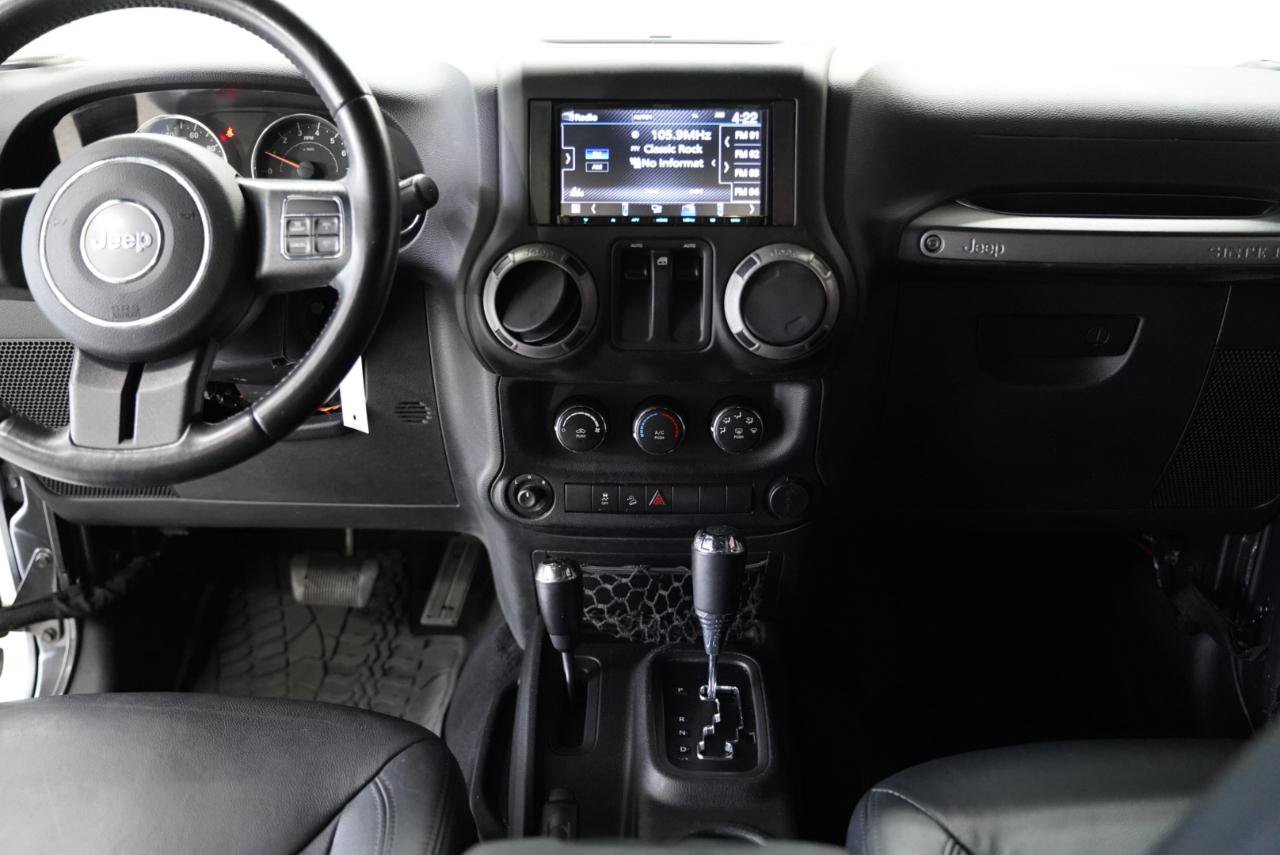 Used 2017 Jeep Wrangler Sport w/ Quick Order Package 24S AWD/4WD image 18