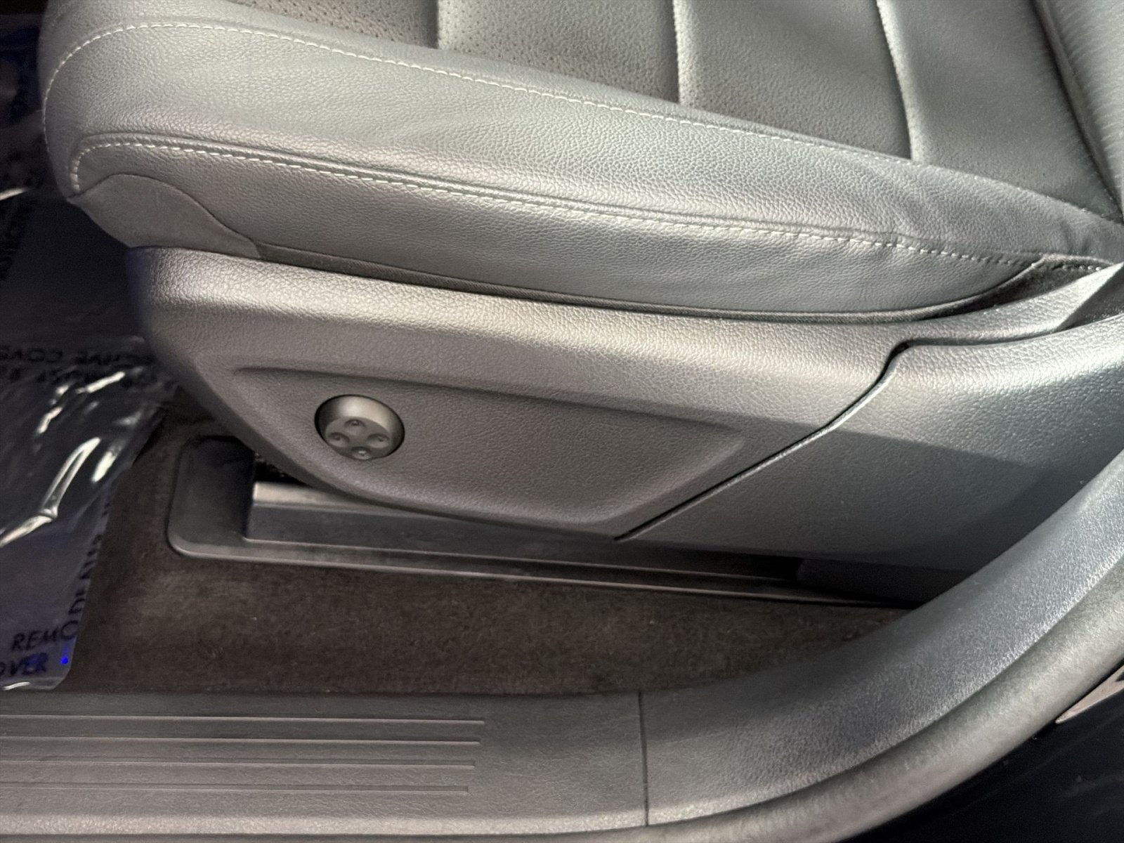 Used 2025 Mercedes-Benz GLS 450 4MATIC image 14