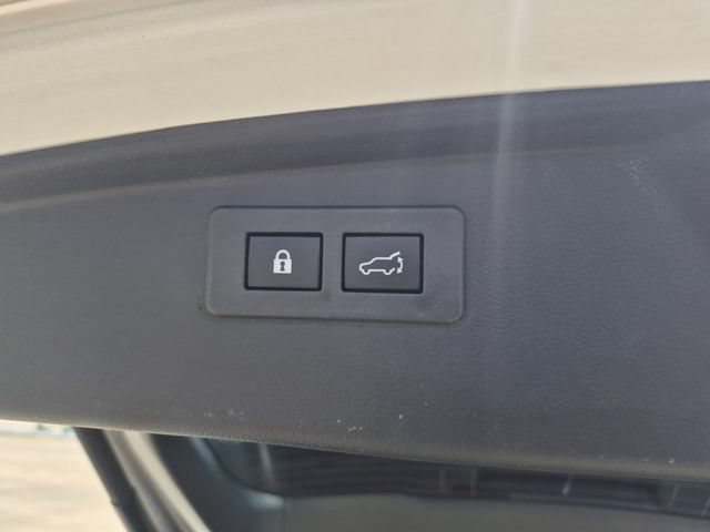 Used 2024 Subaru Outback Touring AWD/4WD image 11