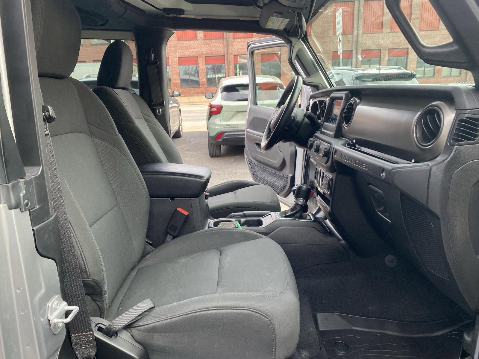 Used 2018 Jeep Wrangler Sport AWD/4WD image 35
