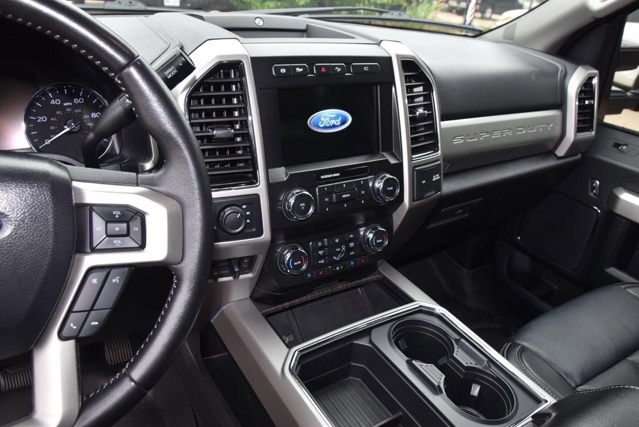 Used 2021 Ford F250 Lariat w/ Lariat Ultimate Package AWD/4WD image 11