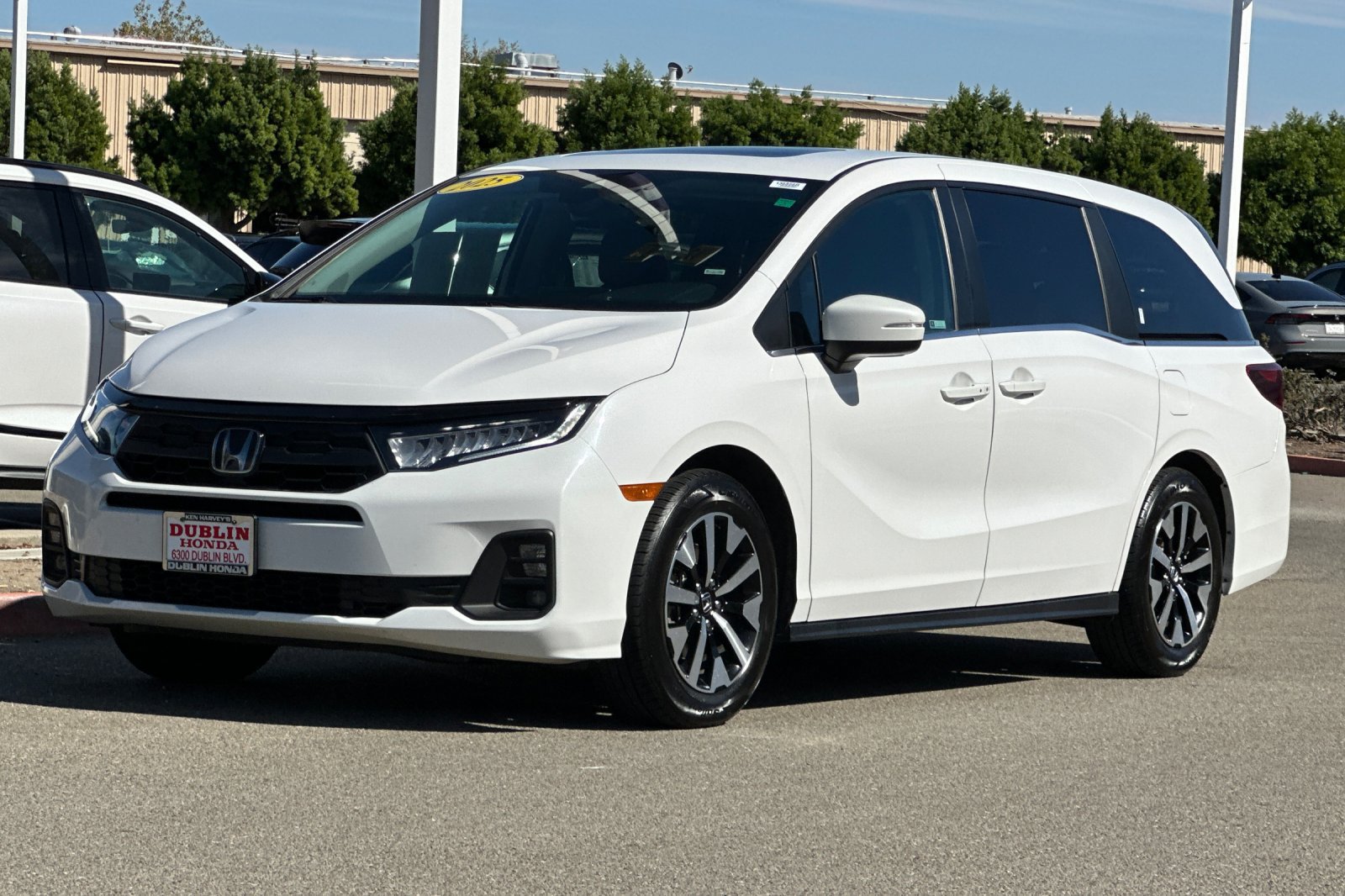 Certified 2025 Honda Odyssey EX-L image 8