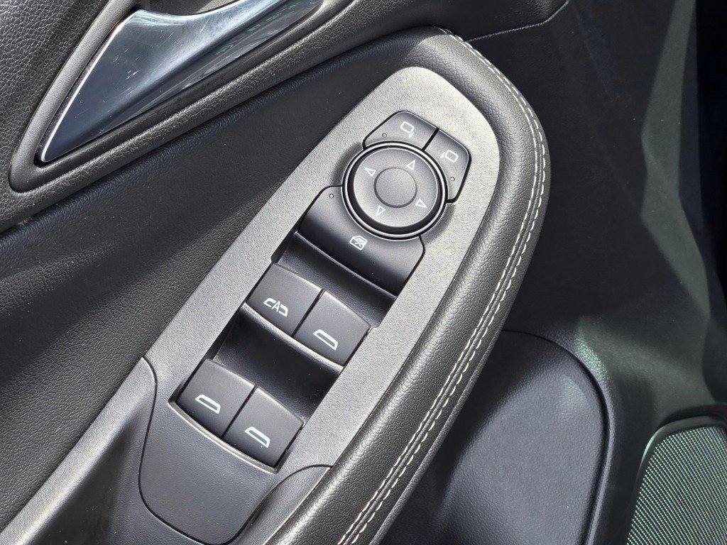 Certified 2025 Buick Encore GX Preferred AWD/4WD image 21