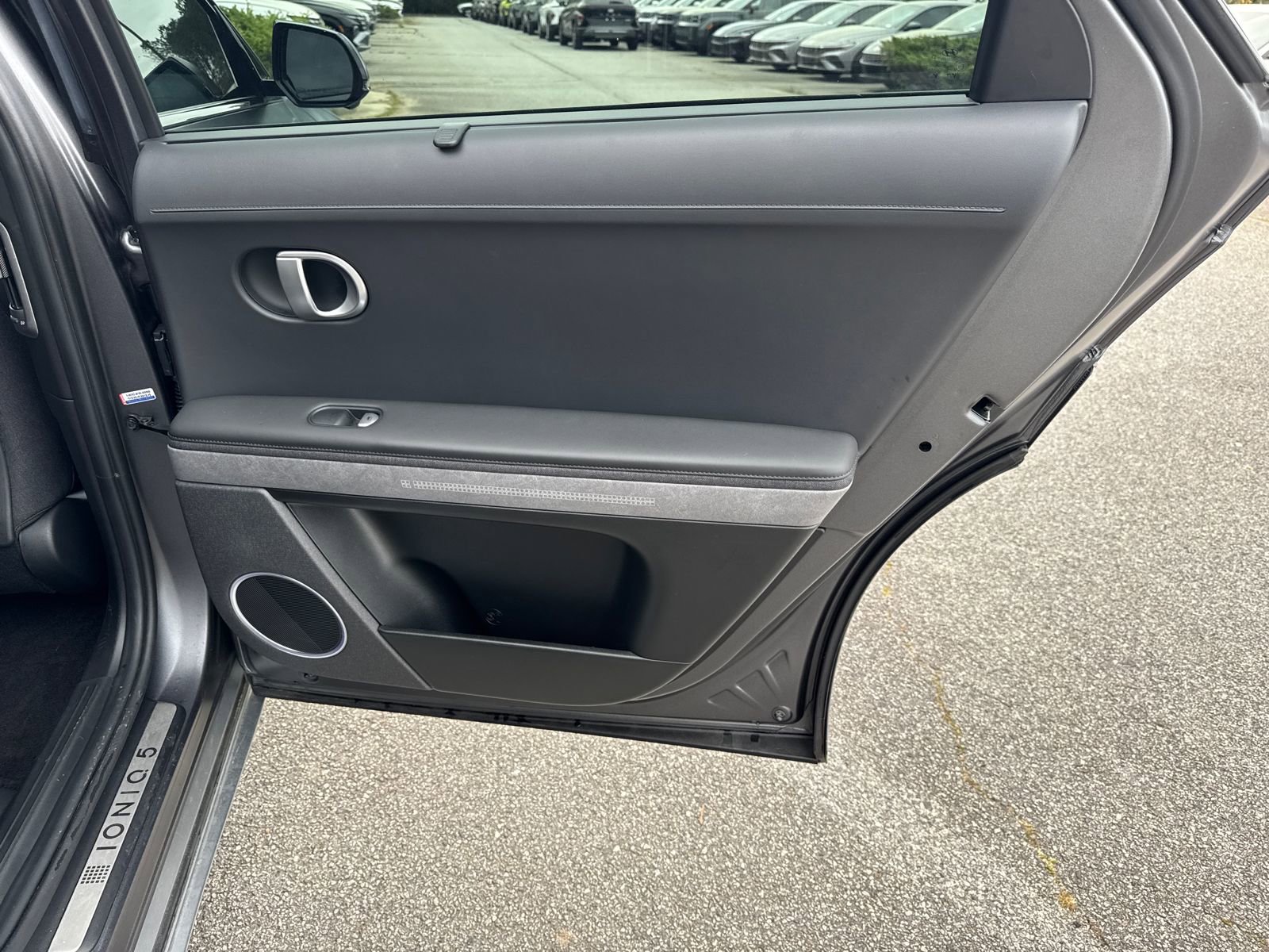 Used 2023 Hyundai Ioniq 5 Limited AWD/4WD image 16