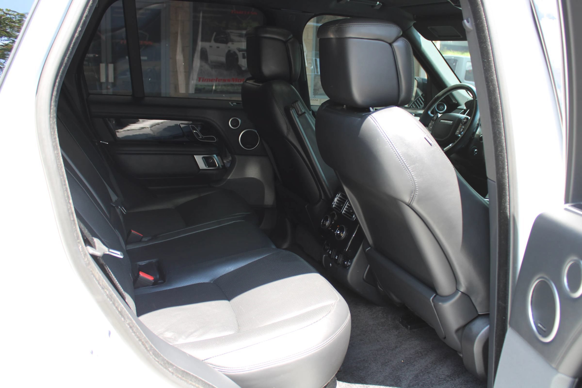 Used 2019 Land Rover Range Rover Supercharged AWD/4WD image 21