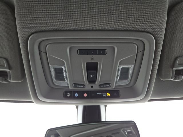 Used 2022 Chevrolet Silverado 1500 LT Trail Boss w/ Convenience Package II image 13