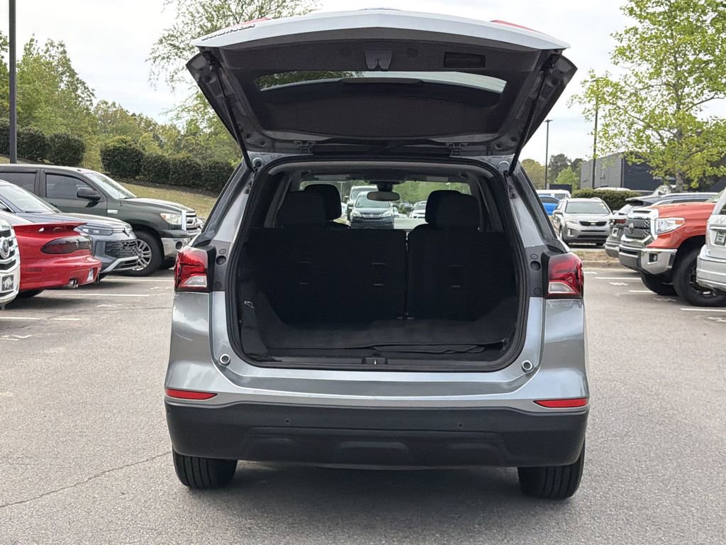 Used 2023 Chevrolet Equinox LS image 14