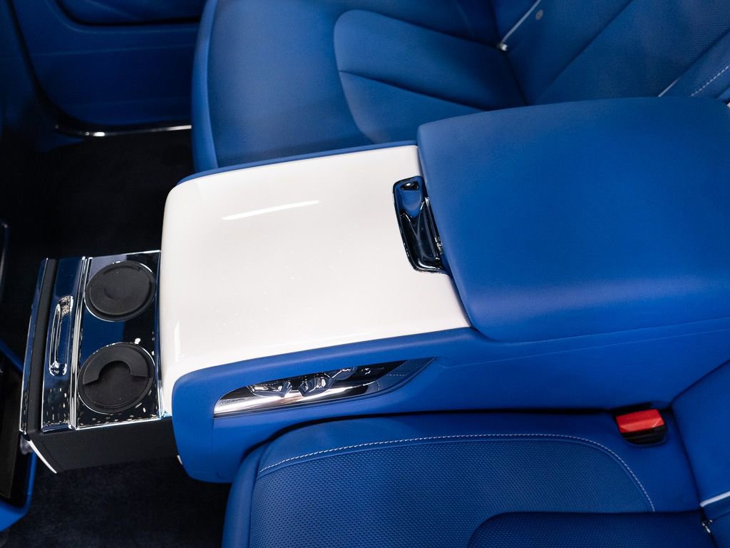 Used 2023 Rolls-Royce Cullinan image 29