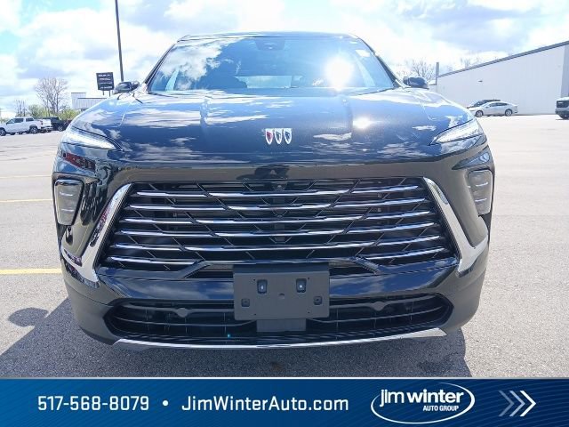 Used 2025 Buick Enclave Preferred AWD/4WD image 5
