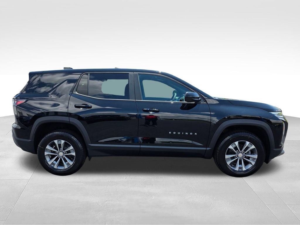 New 2026 Chevrolet Equinox LT w/ Convenience Package II AWD/4WD image 4