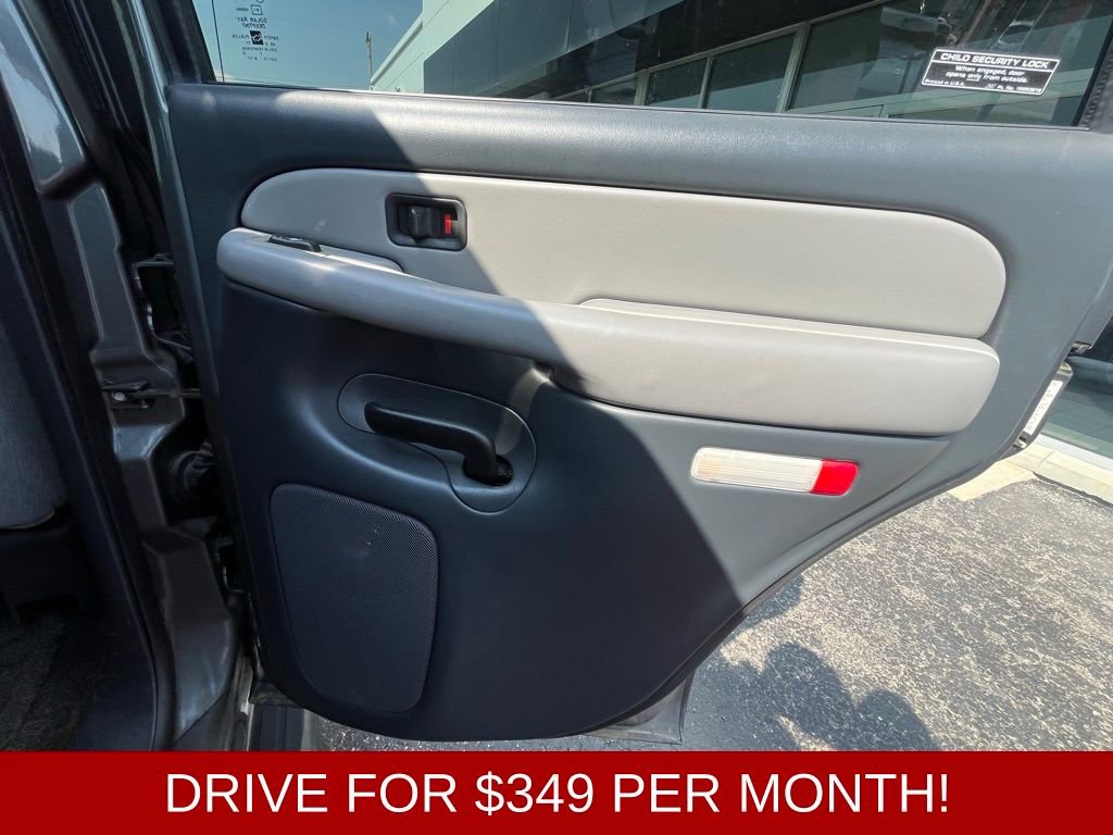 Used 2001 GMC Yukon SLE image 26