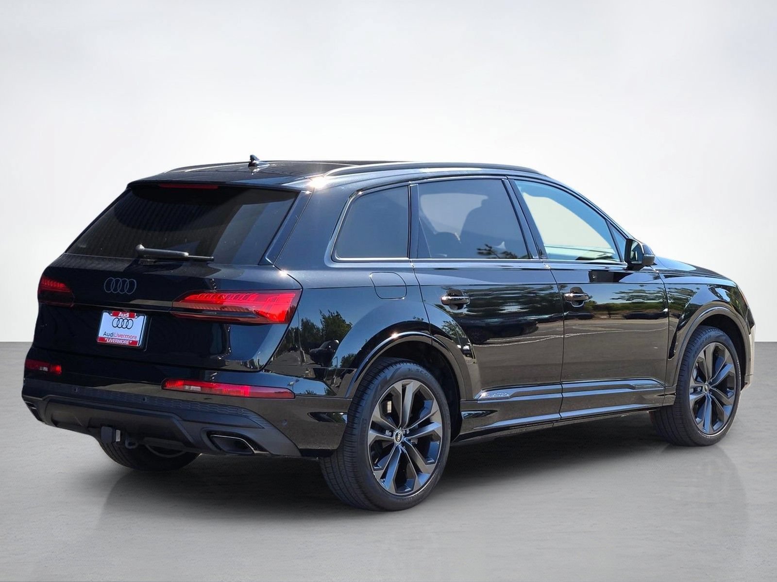 Used 2025 Audi Q7 3.0T Premium Plus AWD/4WD image 7