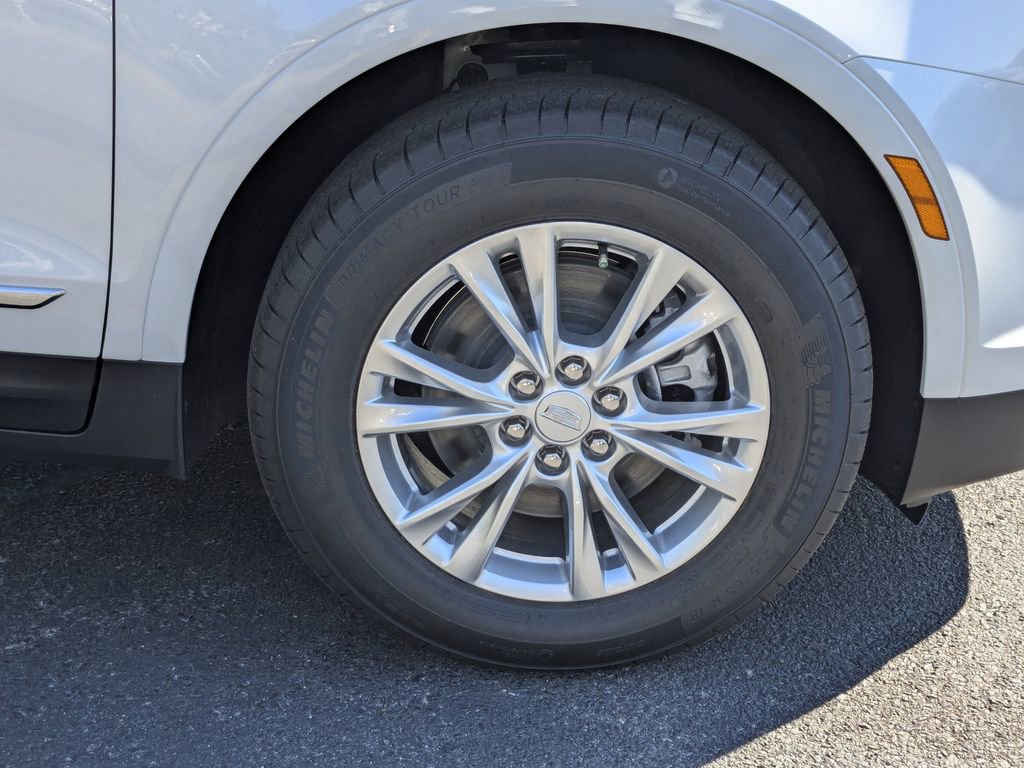 New 2026 Cadillac XT5 Luxury image 12