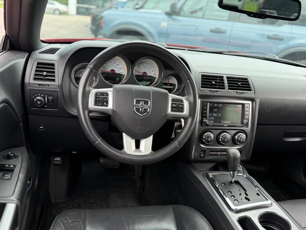 Used 2014 Dodge Challenger SXT Plus RWD image 4
