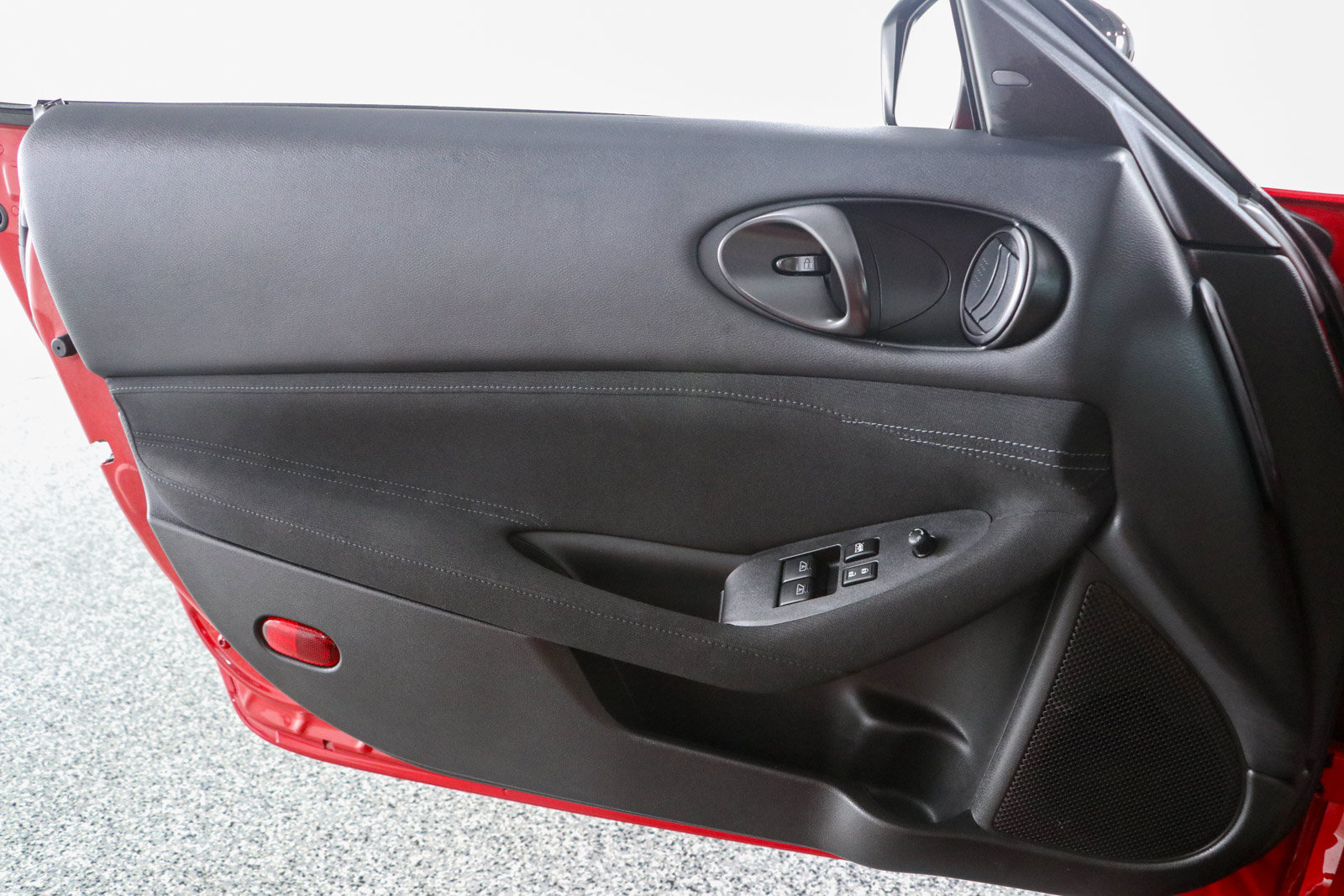 Used 2025 Nissan Z Sport w/ Floor Mat Package RWD image 21