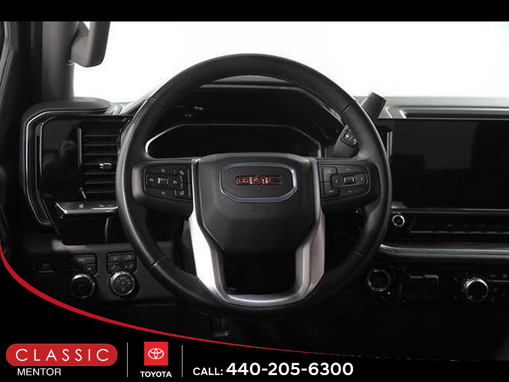 Used 2025 GMC Sierra 1500 SLT AWD/4WD image 7