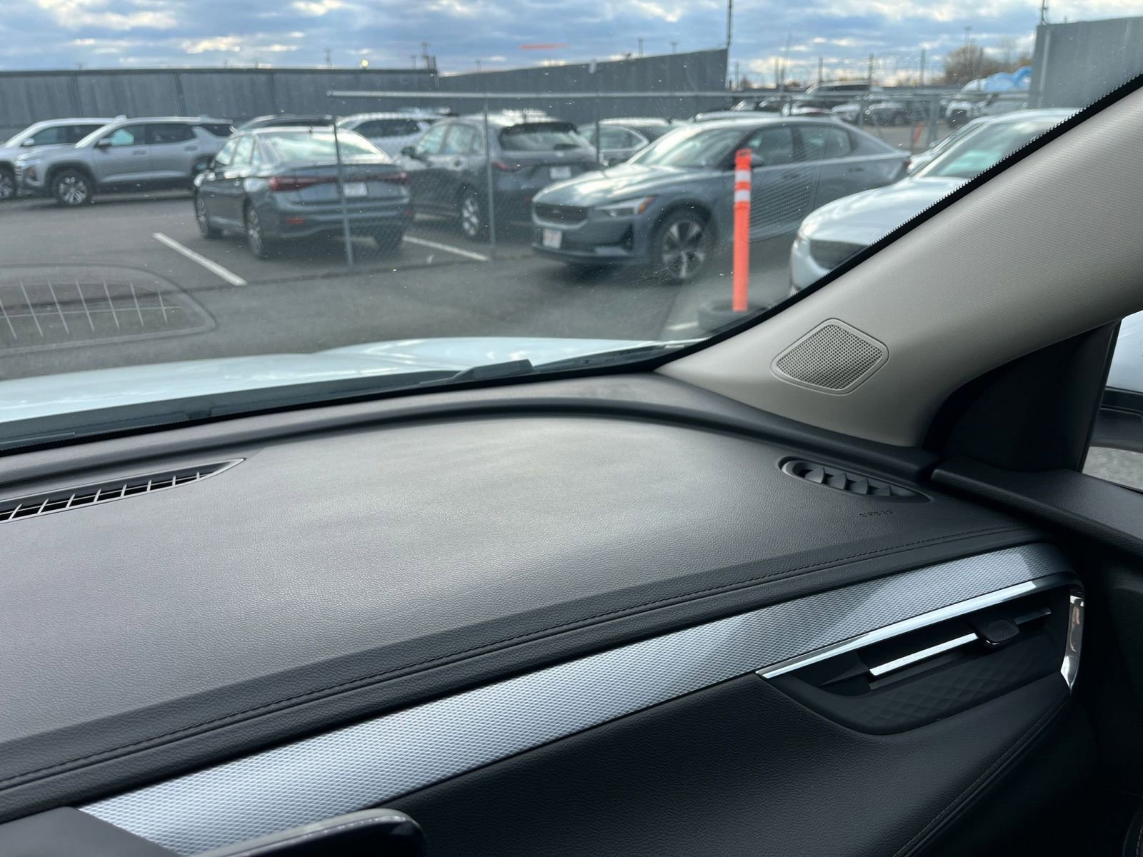 Used 2025 Buick Encore GX Preferred image 33