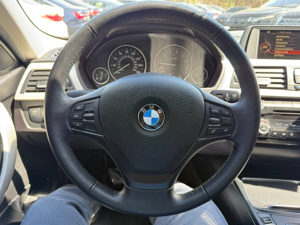 Used 2016 BMW 320i Sedan RWD image 24