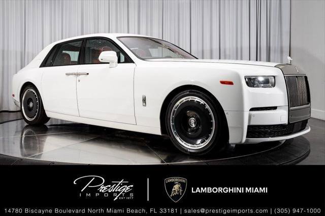 Used 2024 Rolls-Royce Phantom Sedan RWD image 1