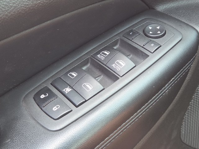 Used 2022 Jeep Grand Cherokee Laredo X AWD/4WD image 25