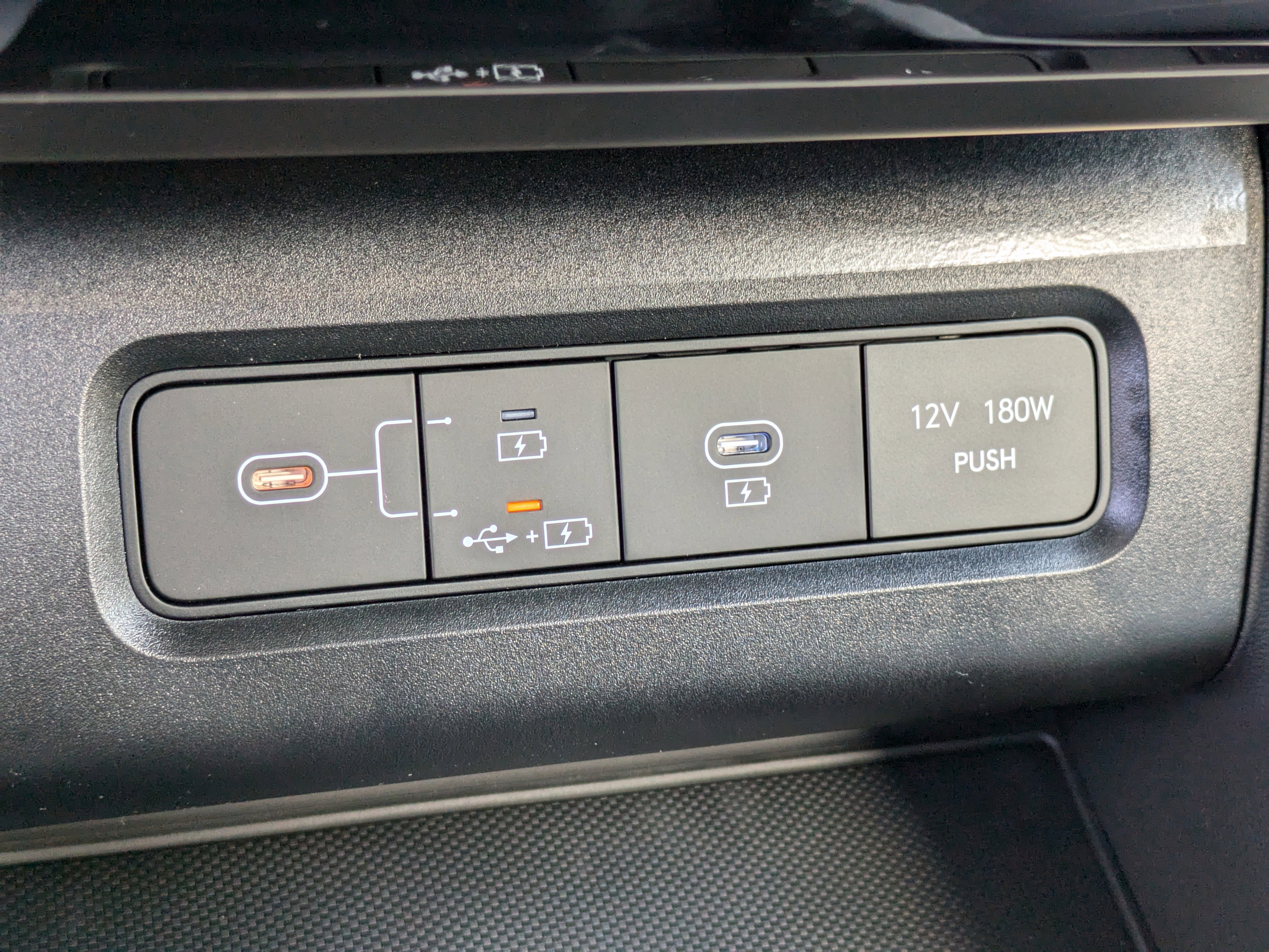 New 2026 Hyundai Tucson Blue SE image 29