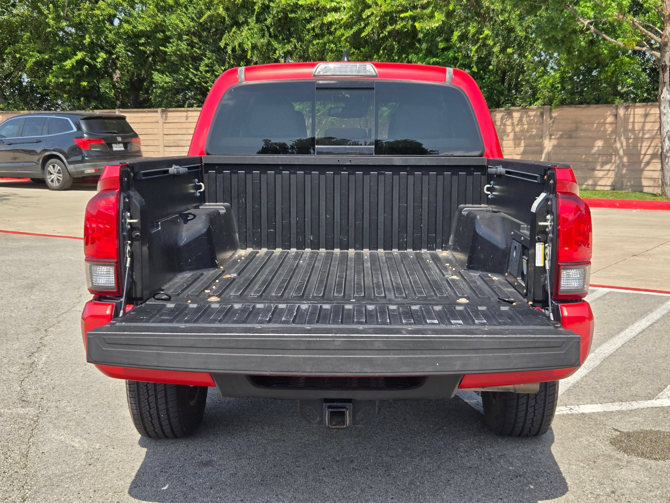 Used 2019 Toyota Tacoma TRD Sport RWD image 24