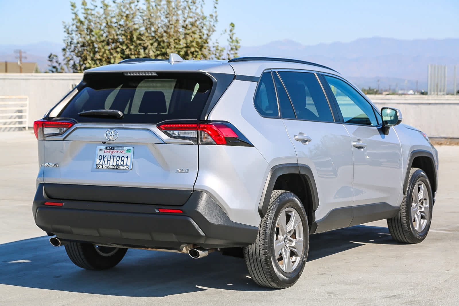 Used 2024 Toyota RAV4 XLE FWD image 5