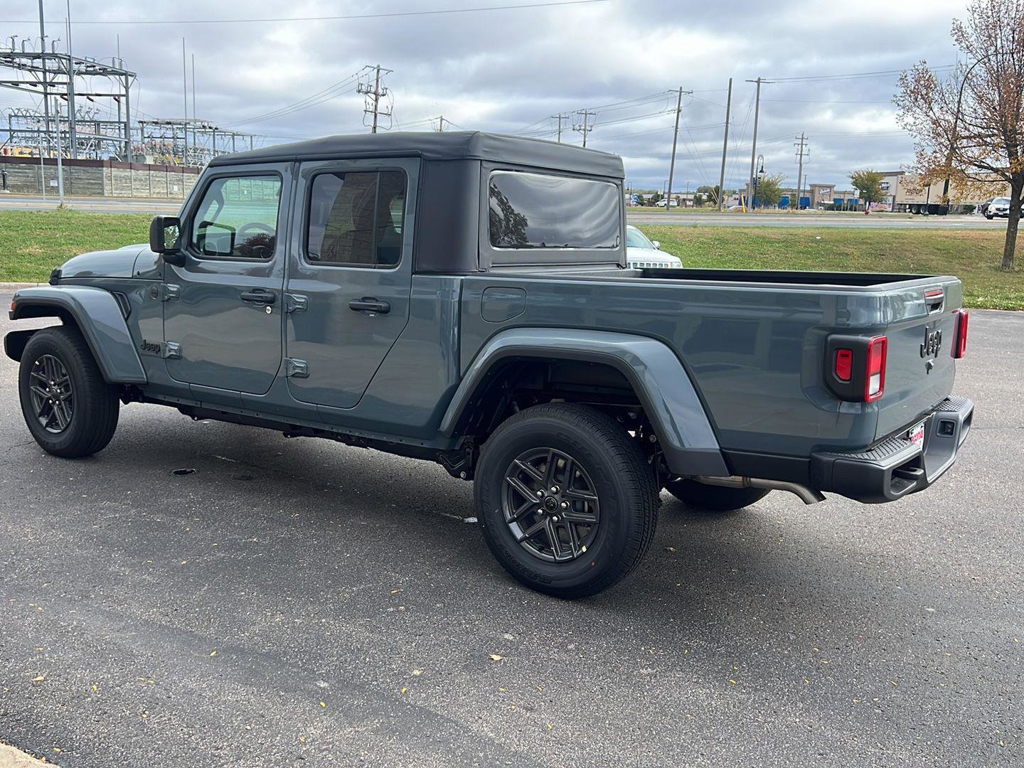 New 2025 Jeep Gladiator Sport AWD/4WD image 6