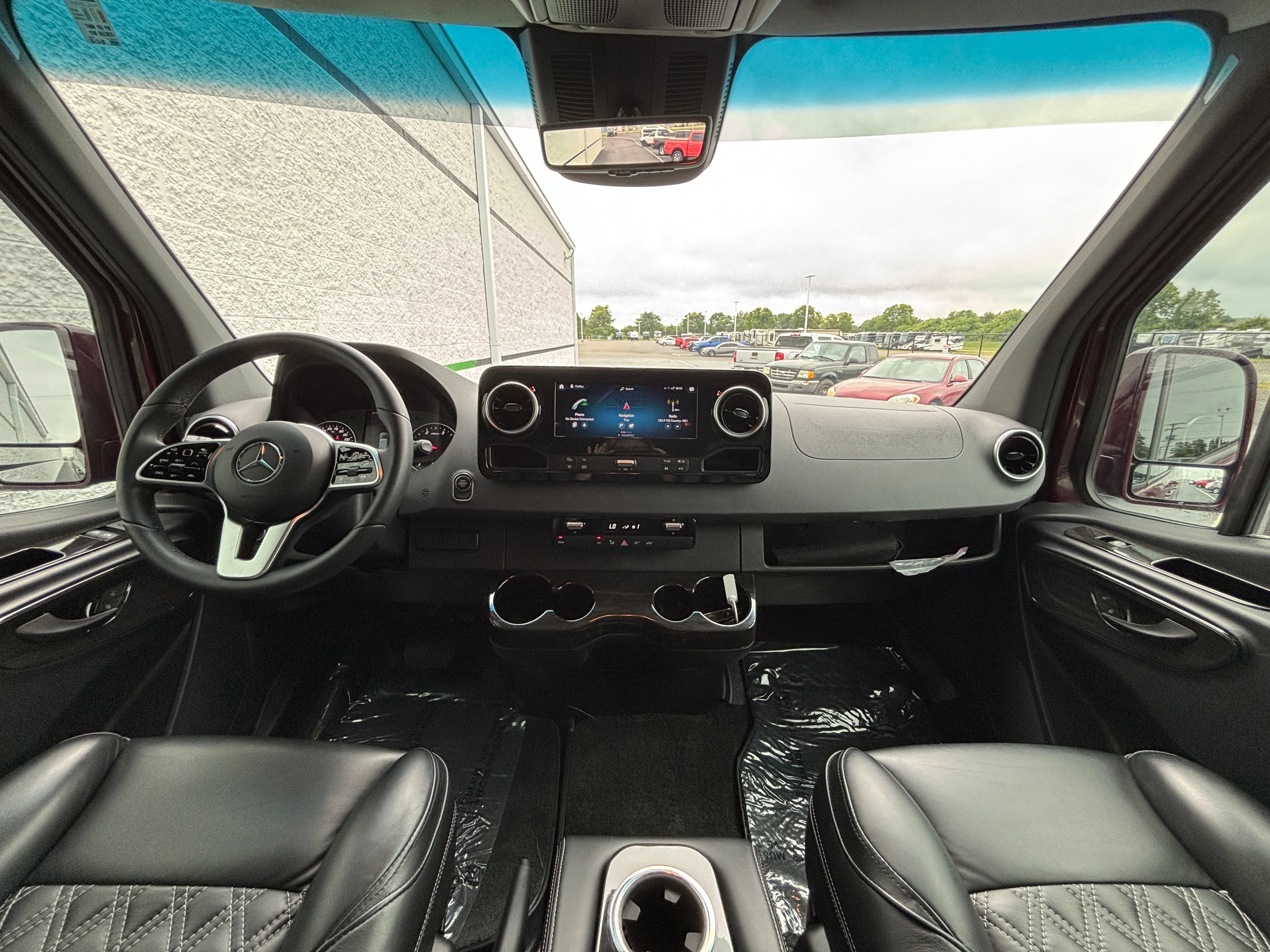 Used 2024 Mercedes-Benz Sprinter 2500 image 26