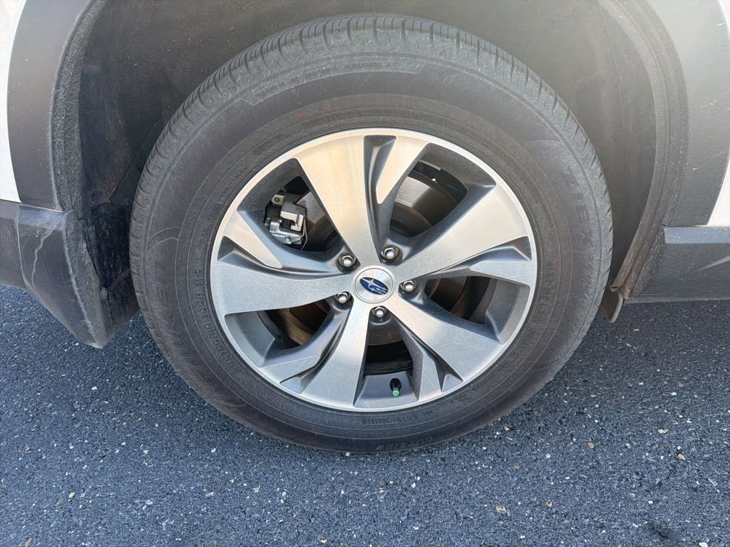 Certified 2025 Subaru Ascent Premium image 11