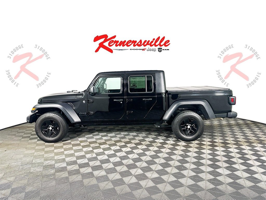 Used 2023 Jeep Gladiator Sport image 4