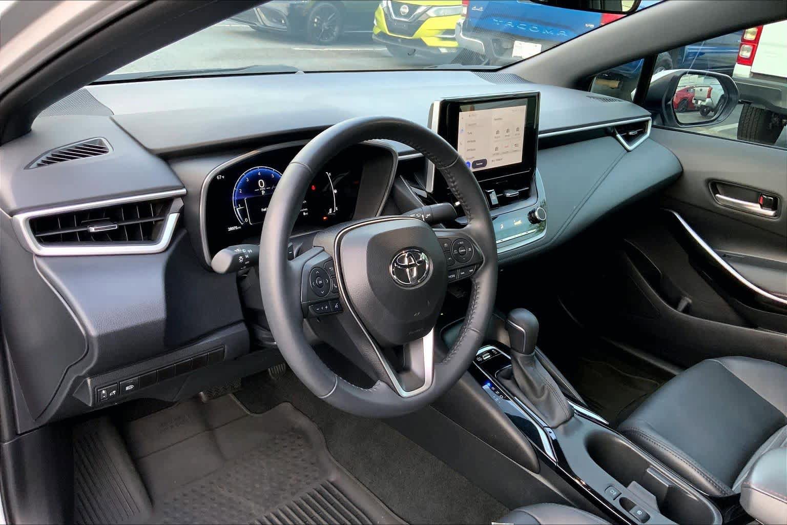 Used 2024 Toyota Corolla XSE FWD image 17