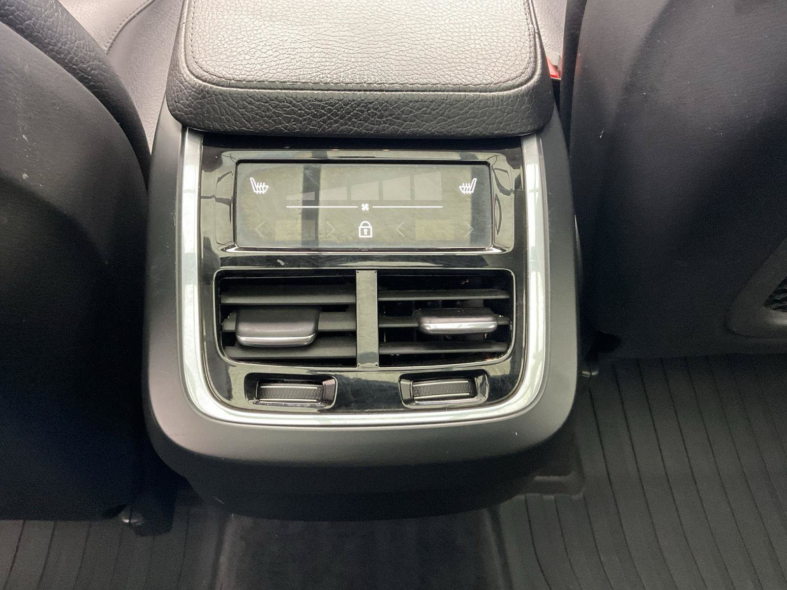 Used 2019 Volvo XC90 T6 Momentum w/ Advanced Package AWD/4WD image 25