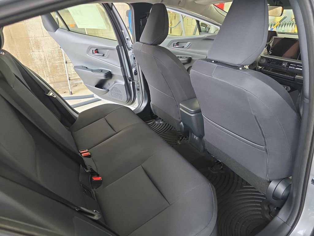 Used 2026 Toyota Prius LE FWD image 13