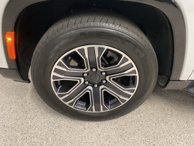 Used 2024 Jeep Wagoneer Series II image 13