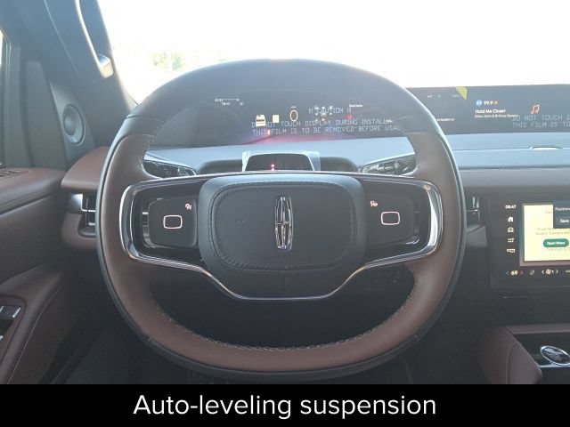 New 2027 Lincoln Navigator Reserve AWD/4WD image 21
