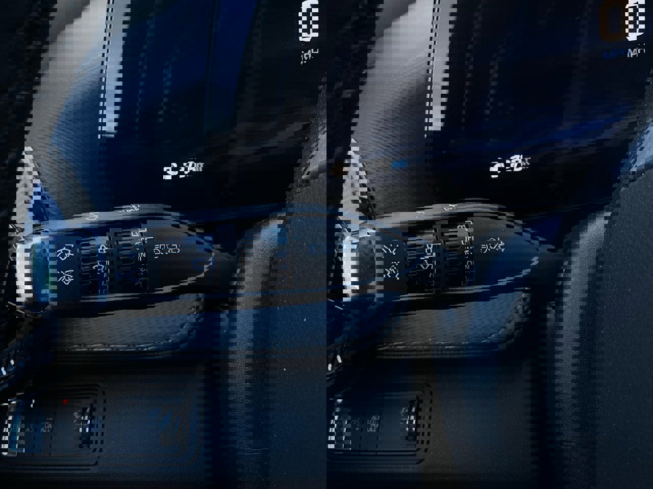 Used 2025 Chevrolet Equinox LT image 35