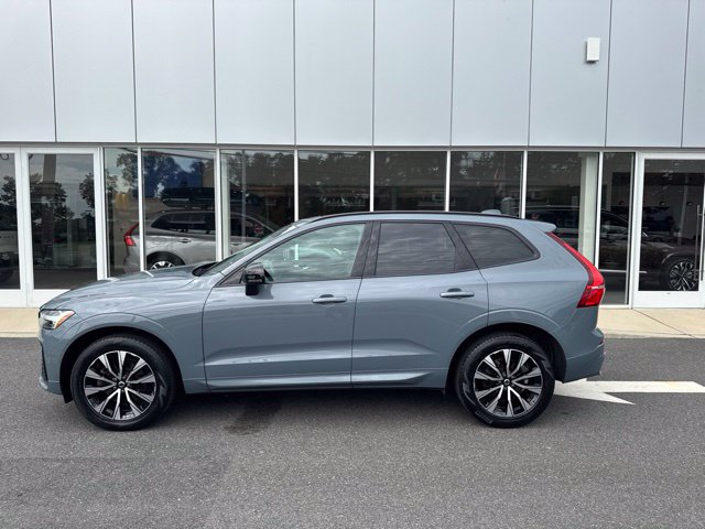 Certified 2024 Volvo XC60 B5 Core w/ Protection Package Premier AWD/4WD image 2