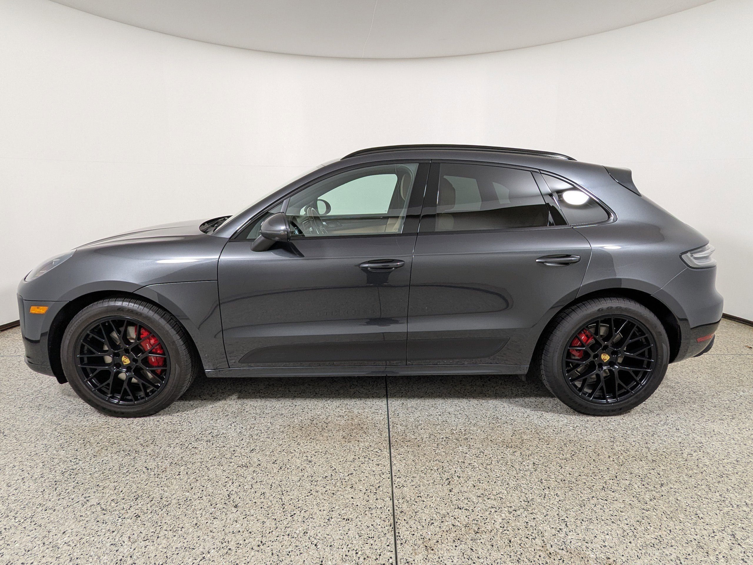 Used 2021 Porsche Macan GTS image 4