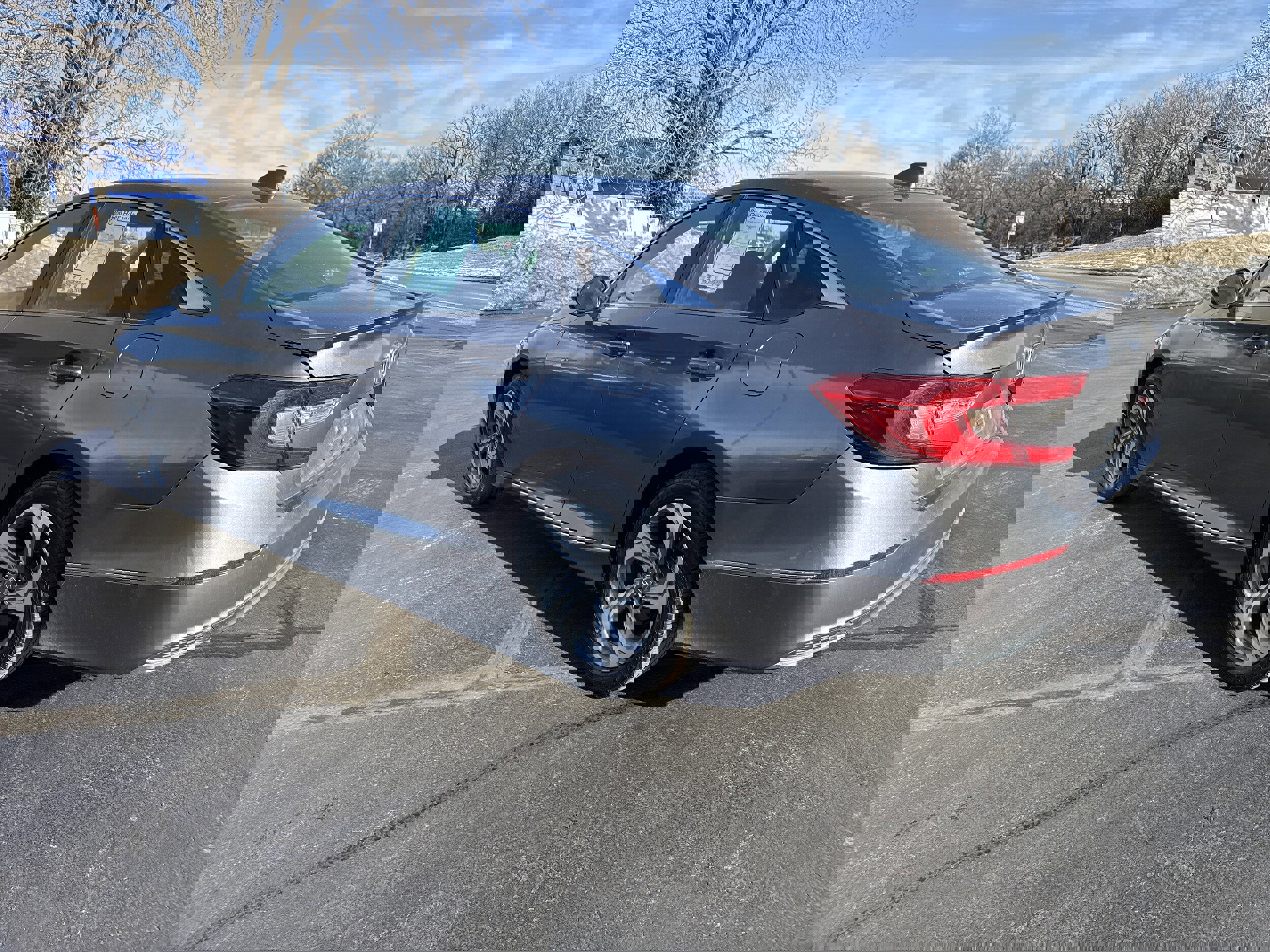 Used 2018 Honda Accord EX image 3