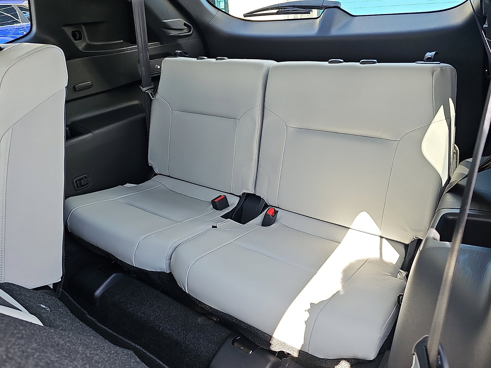 Used 2025 Mitsubishi Outlander SE AWD/4WD image 11