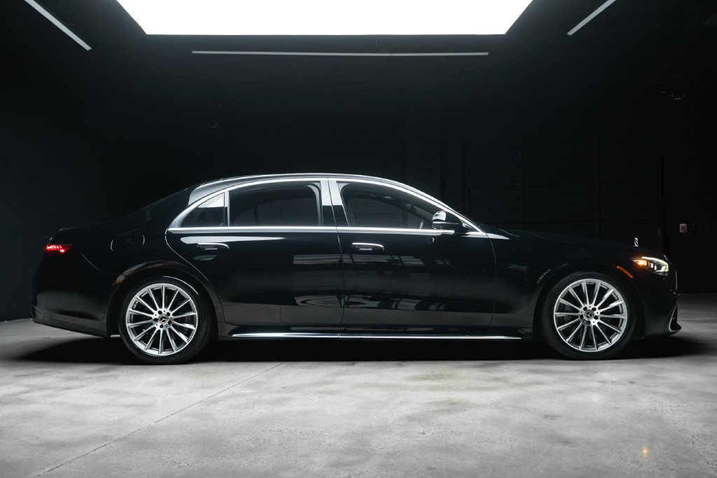 Used 2022 Mercedes-Benz S 500 4MATIC w/ AMG Line Package image 9