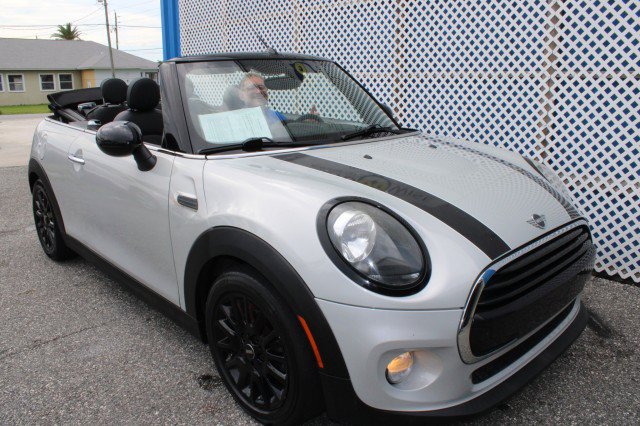Used 2019 MINI Cooper Convertible FWD image 16